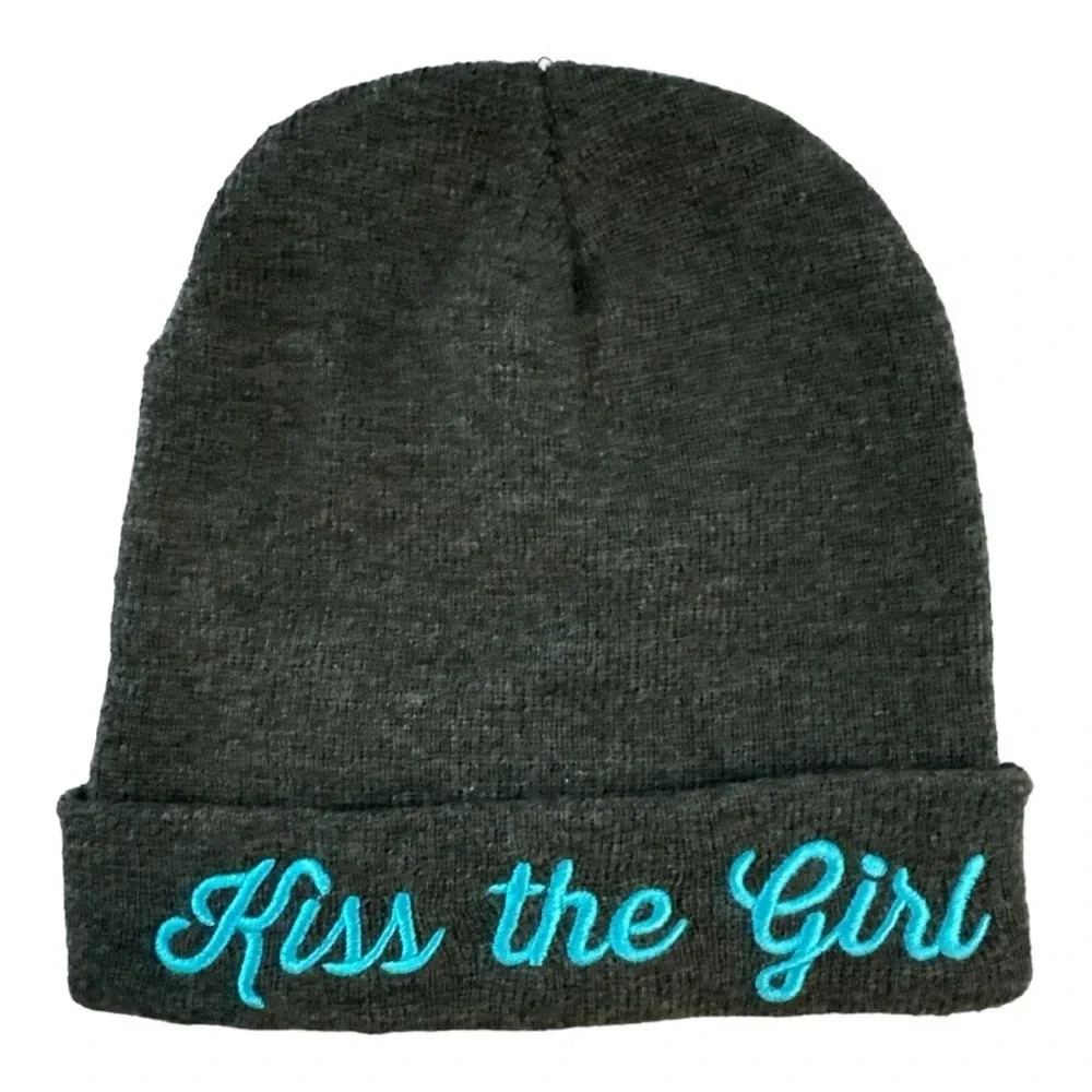 Loungefly Beanie “‎ Kiss the Girl”